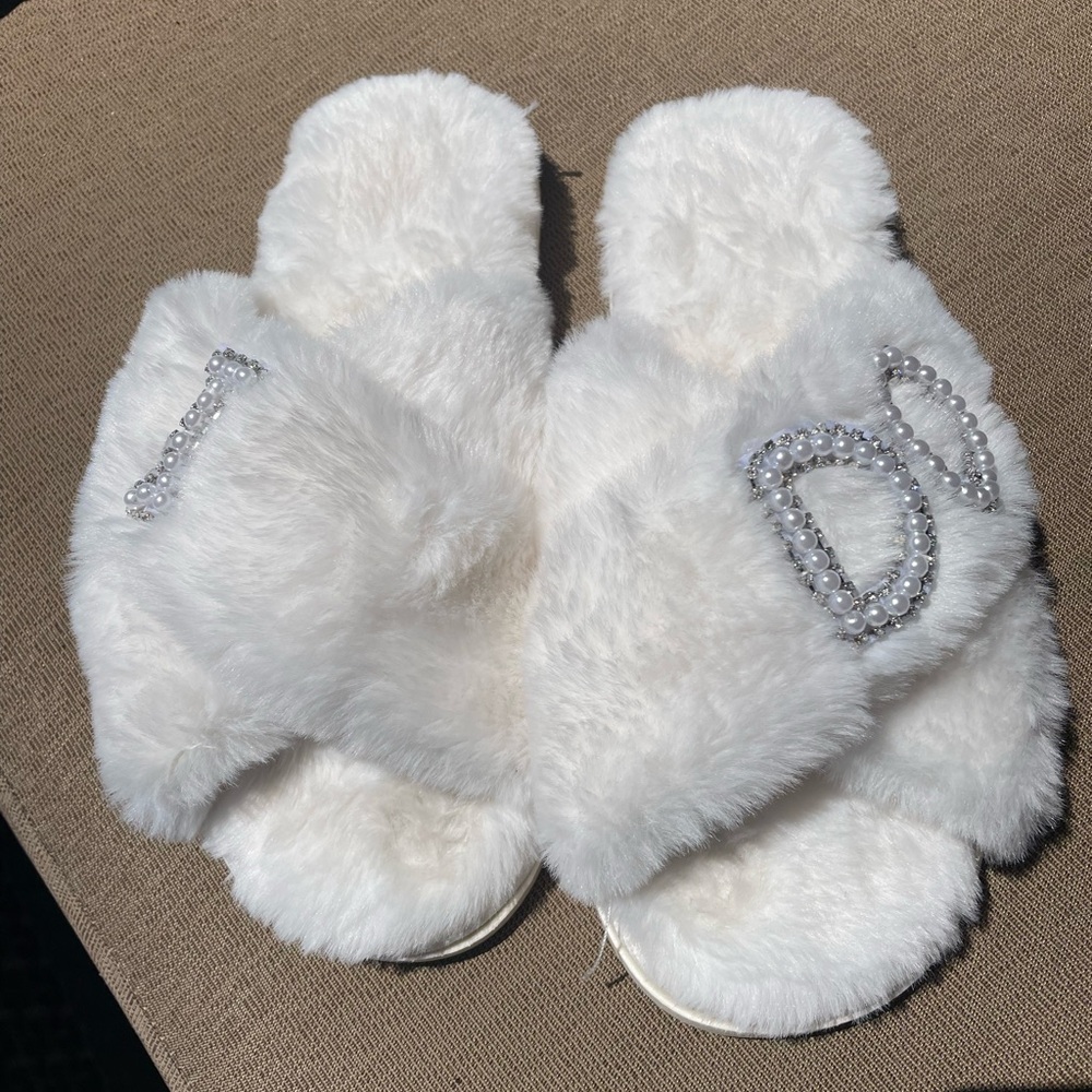‘I Do’ Bridal Slippers White Furry Slippers